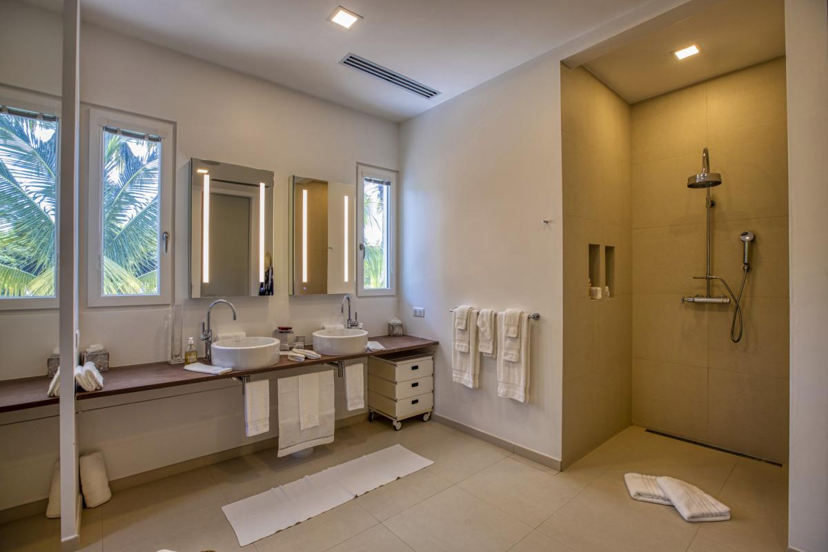 A louer villa Saint Martin Terres Basses - Villa 5 chambres - La Falaise aux oiseaux - piscine - jacuzzi - vue mer (24)